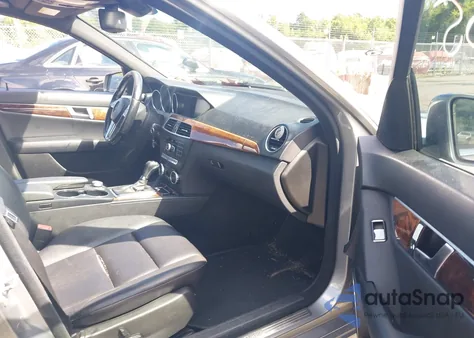 2012 Mercedes-Benz C 300 Luxury 4Matic/Sport 4Matic from USA, damaged, VIN WDDGF8BB5CA639215